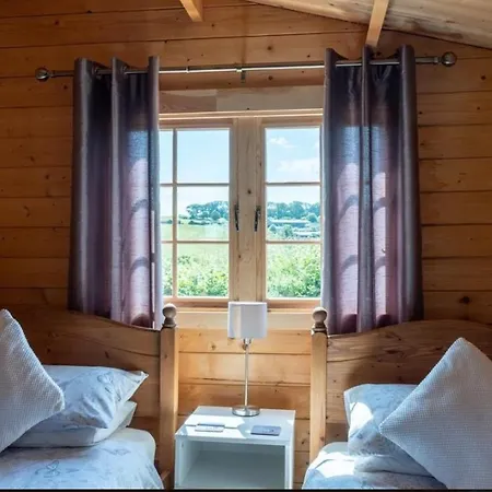 Taillis - Glamping On A Vineyard - Wooden Savigne