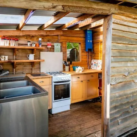 Glamping On A Vineyard - Wooden - Taillis Campsite